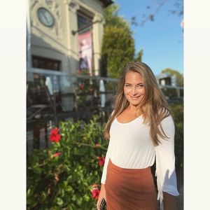 Meet your Posher, Jessica